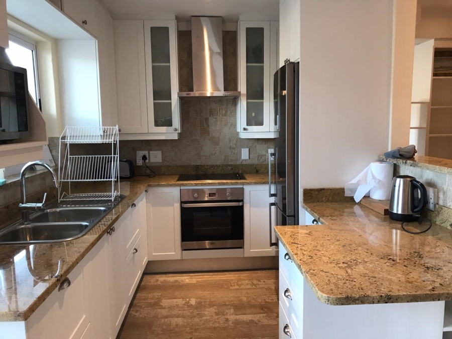 To Let 4 Bedroom Property for Rent in Fish Hoek Western Cape